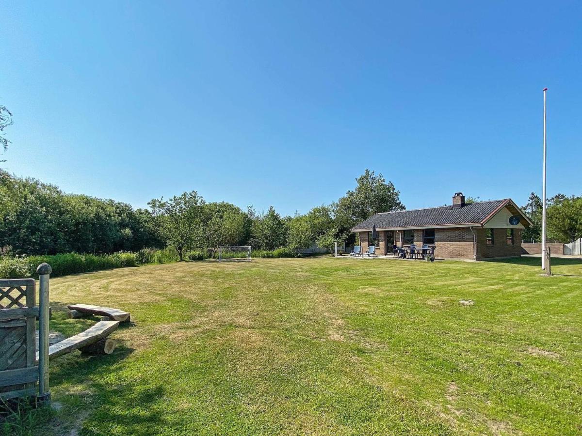 8 Person Holiday Home In R M Lakolk Exterior photo